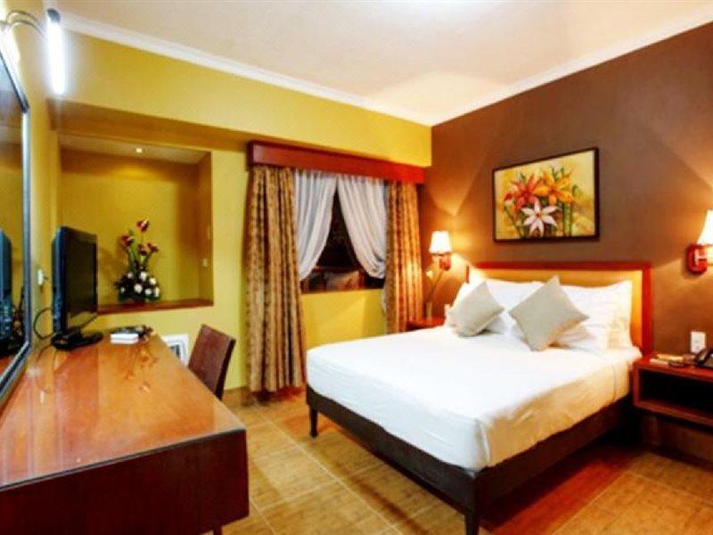 Pamulinawen Hotel Laoag Exteriér fotografie