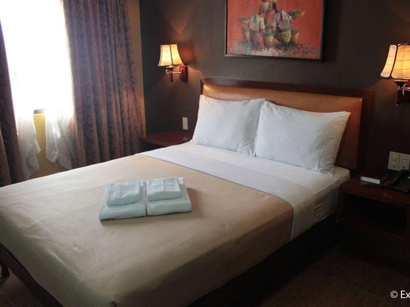 Pamulinawen Hotel Laoag Exteriér fotografie