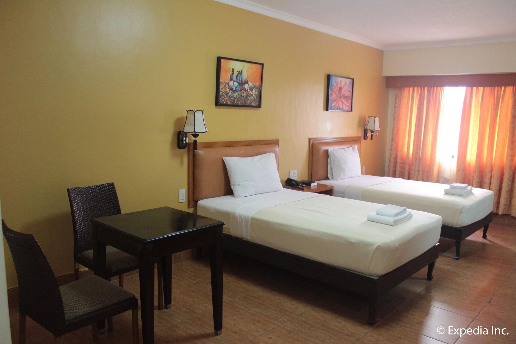 Pamulinawen Hotel Laoag Exteriér fotografie