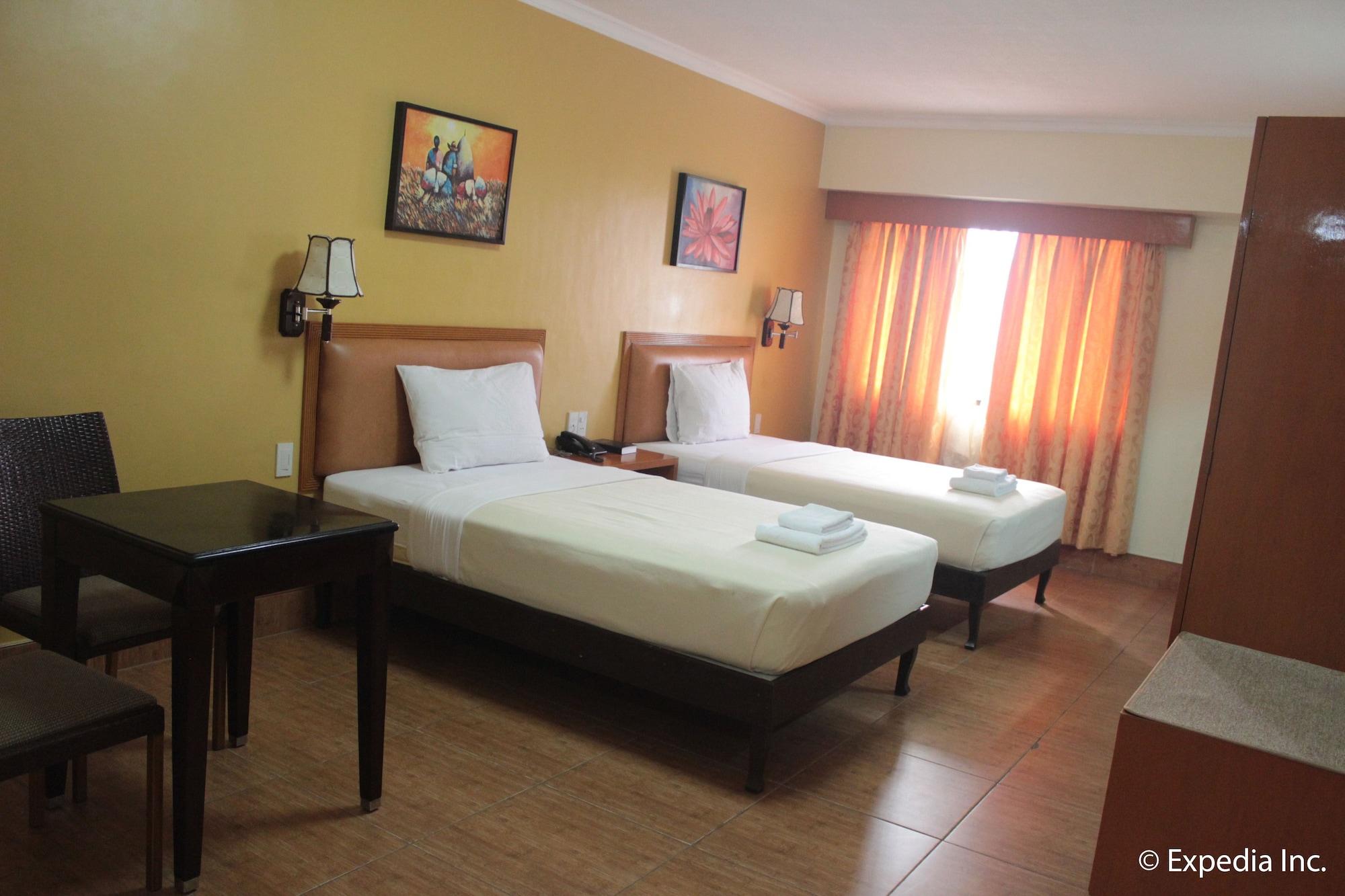 Pamulinawen Hotel Laoag Exteriér fotografie