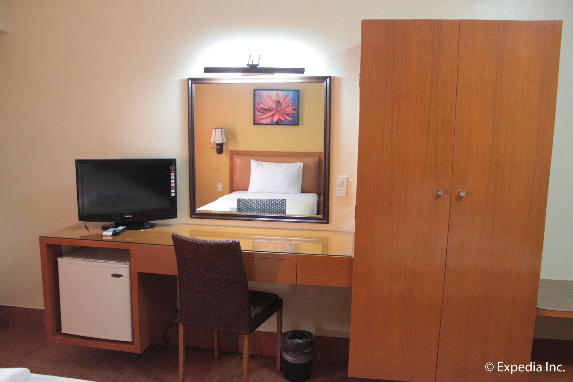 Pamulinawen Hotel Laoag Exteriér fotografie