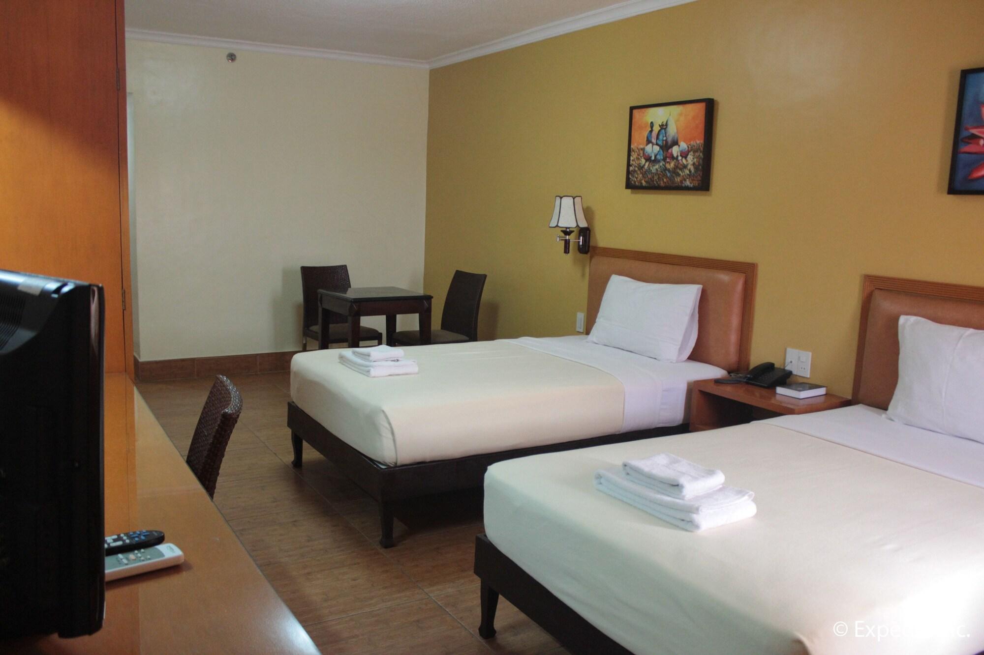Pamulinawen Hotel Laoag Exteriér fotografie