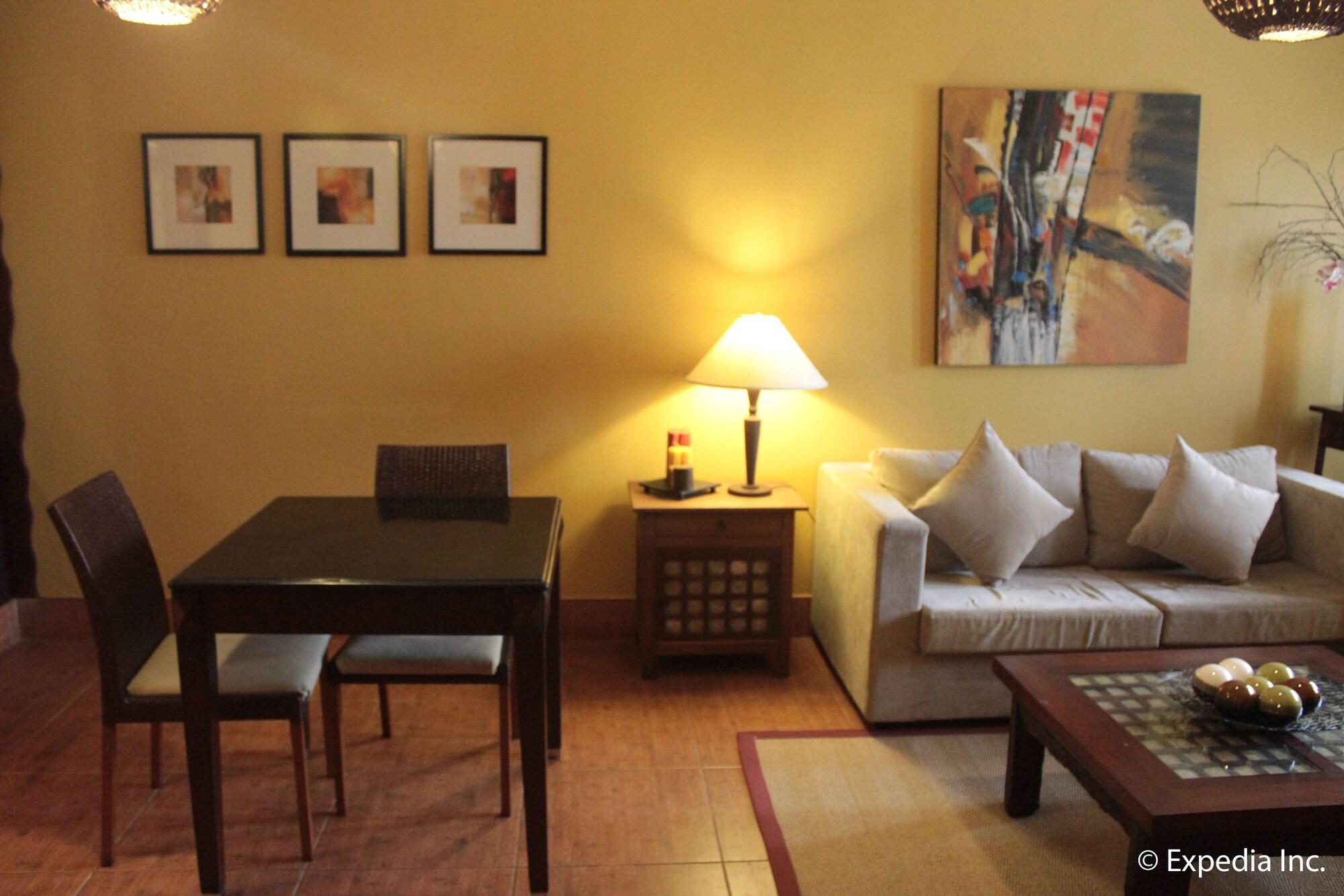 Pamulinawen Hotel Laoag Exteriér fotografie