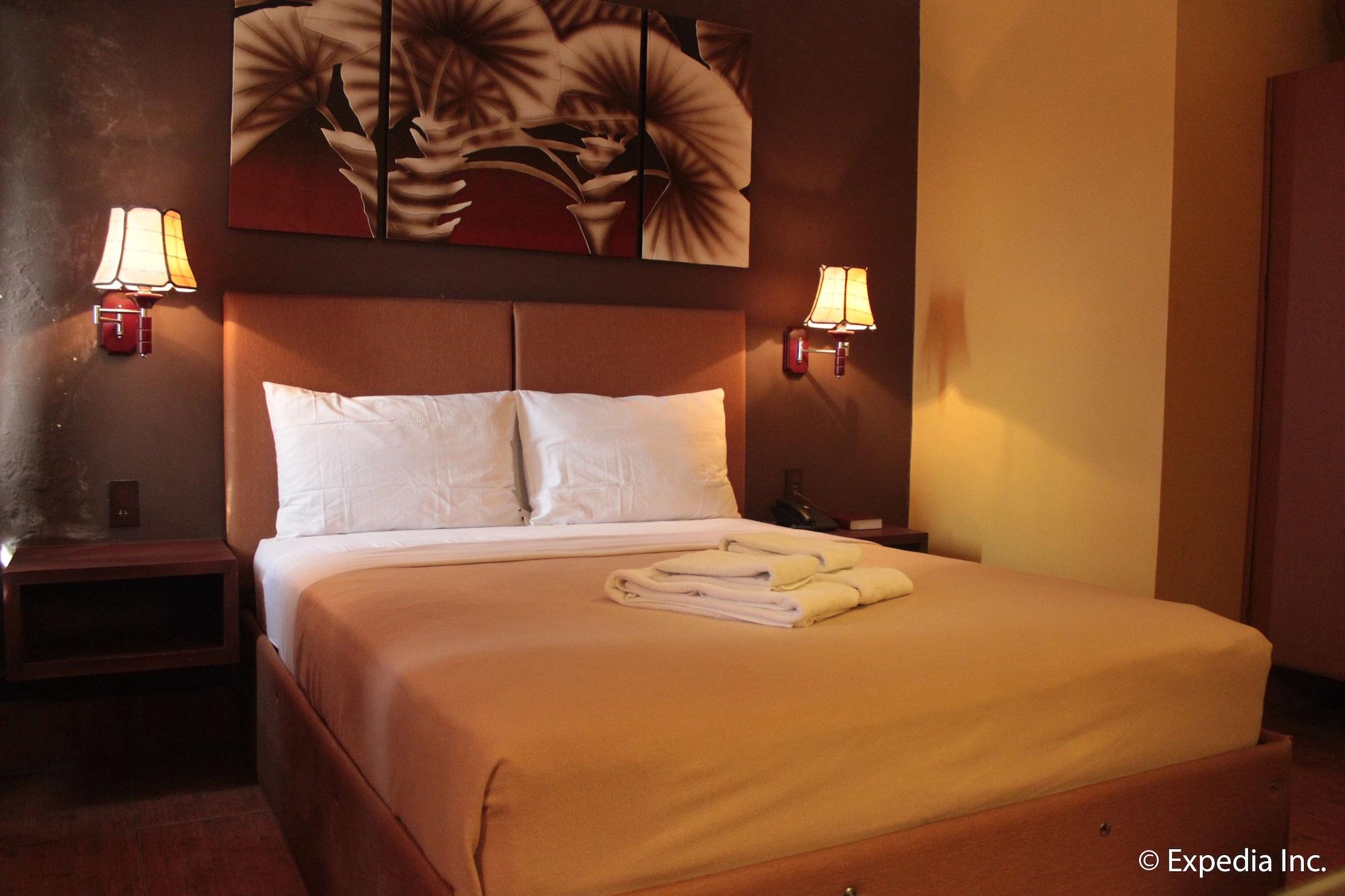 Pamulinawen Hotel Laoag Exteriér fotografie