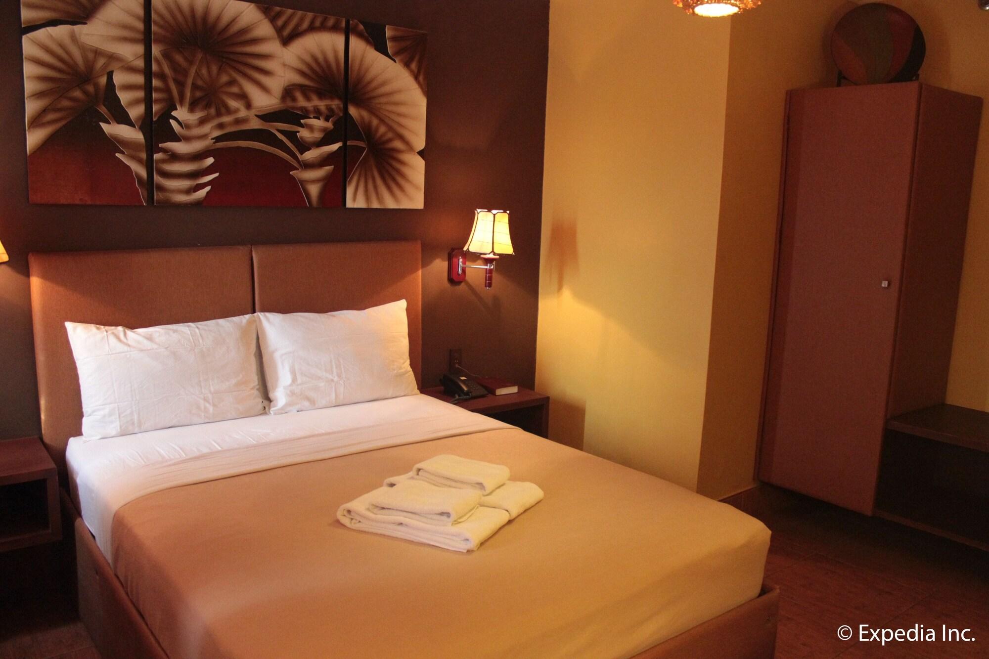 Pamulinawen Hotel Laoag Exteriér fotografie