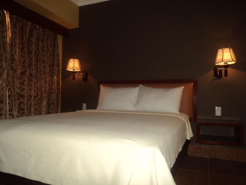 Pamulinawen Hotel Laoag Exteriér fotografie