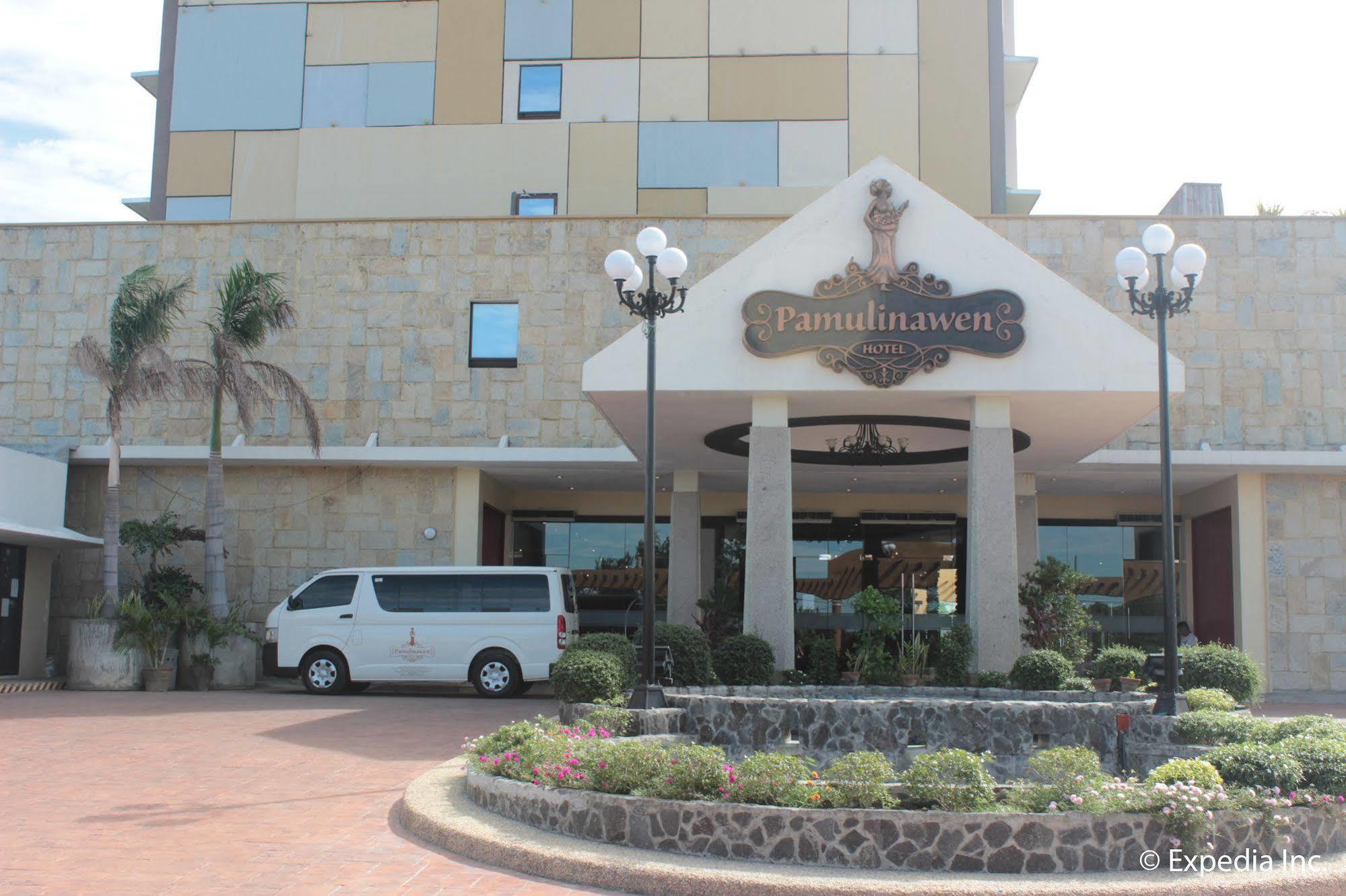 Pamulinawen Hotel Laoag Exteriér fotografie